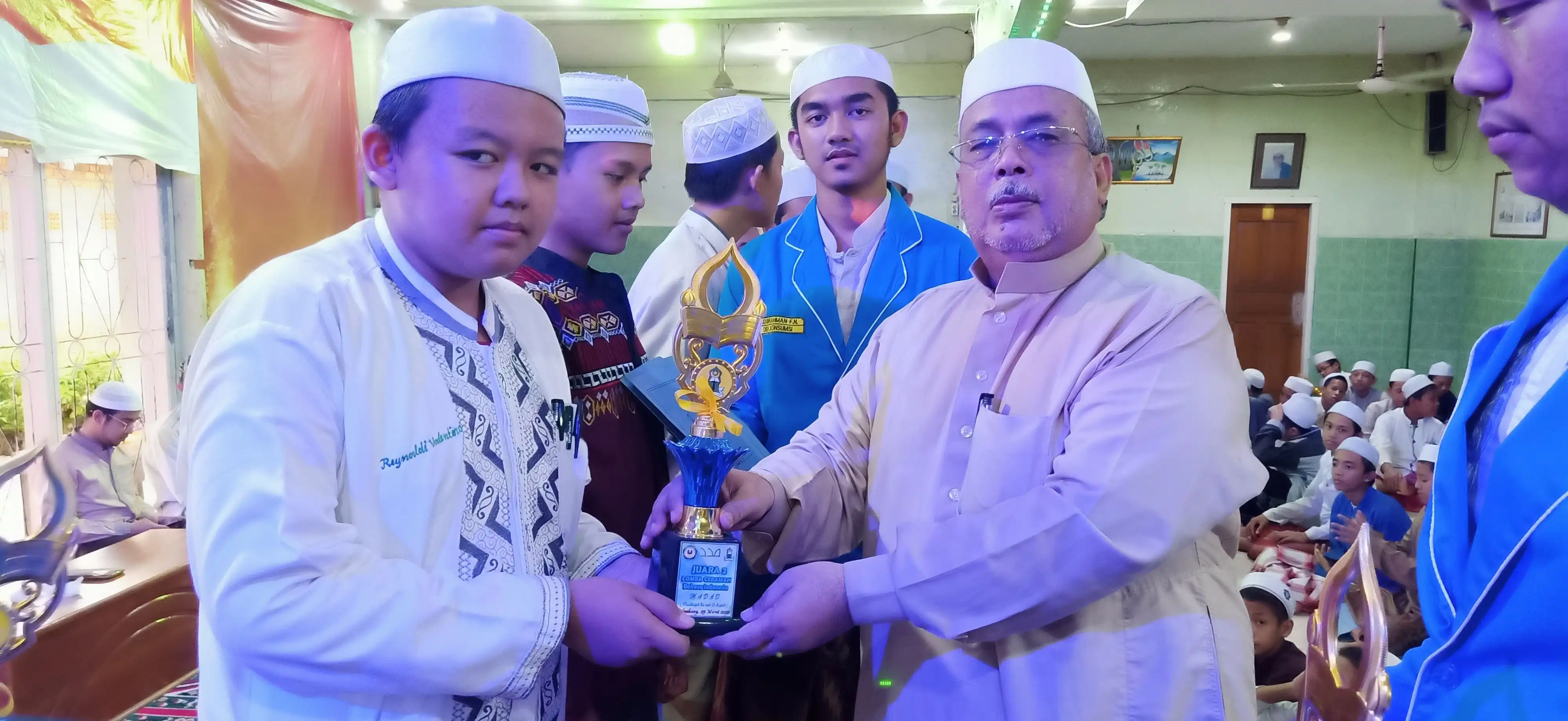 Pembagian Hadiah 97